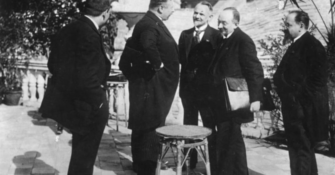 APPUNTI DI STORIA. A Imperia le radici dello "Spirito di Rapallo" ovvero " i nostri agenti a Imperia" APPUNTI DI STORIA. A Imperia le radici dello "Spirito di Rapallo" ovvero " i nostri agenti a Imperia"