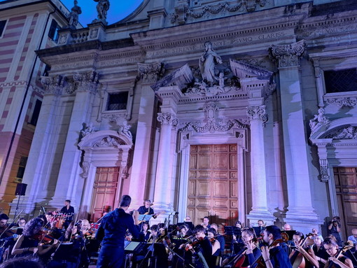 Concerto della BRG Orchestra ad Aurigo Concerto della BRG Orchestra ad Aurigo
