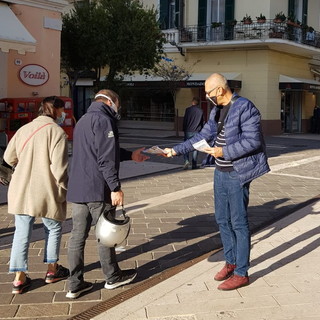 Diano Marina: sabato scorso un banchetto informativo di 'Casapound Italia' in via Genova
