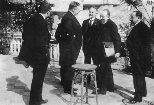 APPUNTI DI STORIA. A Imperia le radici dello "Spirito di Rapallo" ovvero " i nostri agenti a Imperia" APPUNTI DI STORIA. A Imperia le radici dello "Spirito di Rapallo" ovvero " i nostri agenti a Imperia"