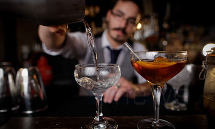Proseguono le iscrizioni al nuovo corso per barman organizzato dalla Confartigianato, via il 23 marzo Proseguono le iscrizioni al nuovo corso per barman organizzato dalla Confartigianato, via il 23 marzo