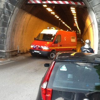 Il Tunnel di Tenda è stato chiuso provvisoriamente per un guasto tecnico, possibili disagi al traffico