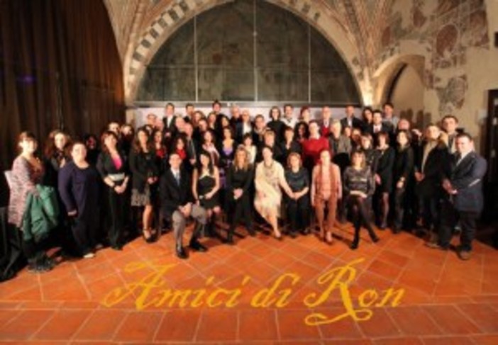 Al concorso nazionale 'Amici di Ron' dal tema 'Un sorso di Vita', premio alla carriera a Sara Rodolao Al concorso nazionale 'Amici di Ron' dal tema 'Un sorso di Vita', premio alla carriera a Sara Rodolao