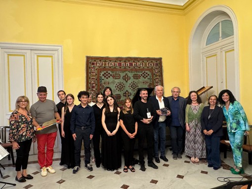 A Villa Zirio ripartono con successo i Concerti Alimentari delle Note Libere con la Fata Zucchina A Villa Zirio ripartono con successo i Concerti Alimentari delle Note Libere con la Fata Zucchina