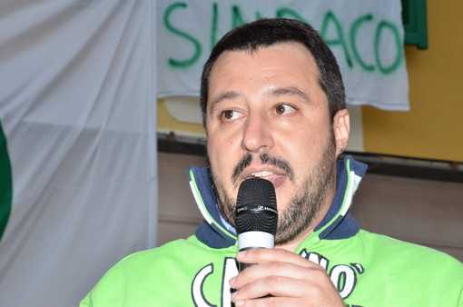 Imperia: torna in aula il processo agli attivisti della Talpa che lanciarono uova e carta igienica contro Matteo Salvini