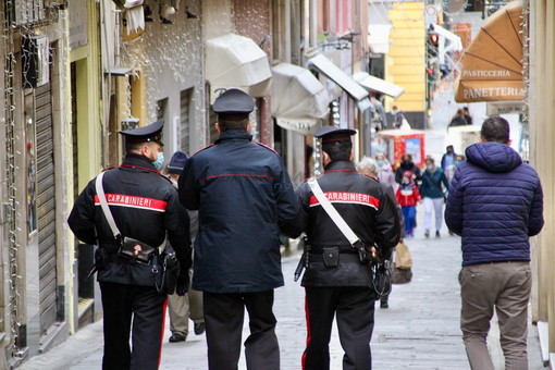 Zona arancione da oggi: riaprono i negozi e, nel proprio comune, si può circolare senza autocertificazione Zona arancione da oggi: riaprono i negozi e, nel proprio comune, si può circolare senza autocertificazione