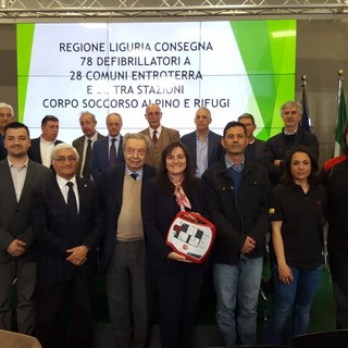 Genova: oggi in Regione la consegna dei 78 defibrillatori per i comuni dell'entroterra, 22 per l'imperiese