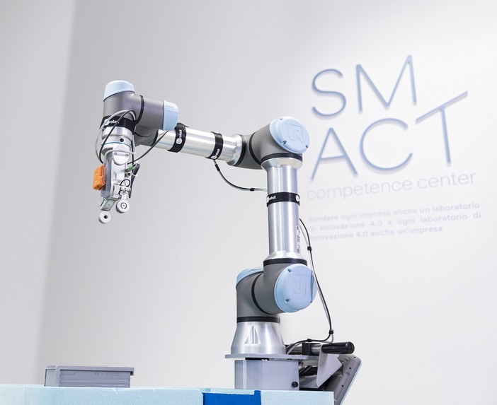Robotica antropocentrica: Universita' di Bolzano, centro di competenza Smact ed Eos Solutions uniti per realizzare la Factory 5.0 a misura d'uomo Robotica antropocentrica: Universita' di Bolzano, centro di competenza Smact ed Eos Solutions uniti per realizzare la Factory 5.0 a misura d'uomo