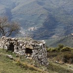 I paesaggi delle Caselle,  il Ponente ligure celebra la pietra a secco