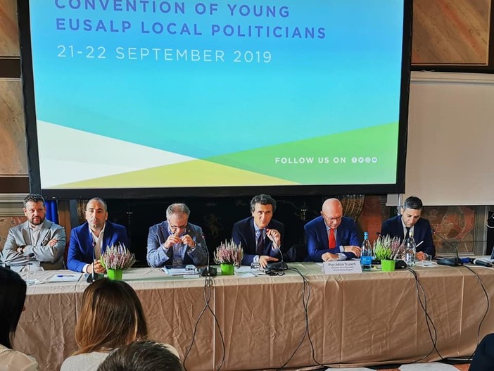 Siglato protocollo operativo del network EUSALP tra le Associazioni dei Comuni e delle province alpine d’Italia Siglato protocollo operativo del network EUSALP tra le Associazioni dei Comuni e delle province alpine d’Italia