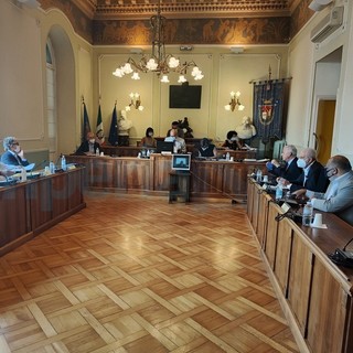 Imperia: futuro della Riviera Trasporti dopo il Consiglio provinciale, il PD "Ennesimo grave atto di irresponsabilità"
