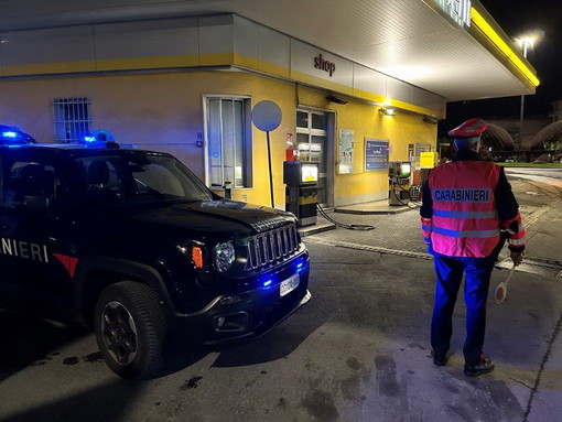 Imperia: tenta di rubare un'auto ad Oneglia, ventenne magrebino arrestato dai Carabinieri Imperia: tenta di rubare un'auto ad Oneglia, ventenne magrebino arrestato dai Carabinieri