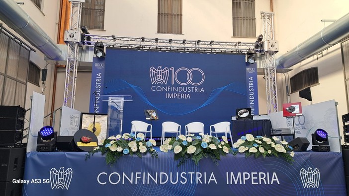 Tavola rotonda all'Expo Salso di Imperia dal titolo 'Confindustria Imperia: 100 anni di storia, tra sviluppo e passione’ Tavola rotonda all'Expo Salso di Imperia dal titolo 'Confindustria Imperia: 100 anni di storia, tra sviluppo e passione’