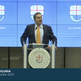 Coronavirus, Toti: “A Ventimiglia incidenza alta, un calo a Sanremo”. Da domani i farmacisti scendono in campo a supporto del piano vaccini