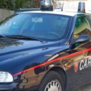 Cipressa: in stato di ebrezza alla guida di una moto rubata causa un incidente stradale, arrestato dai Carabinieri