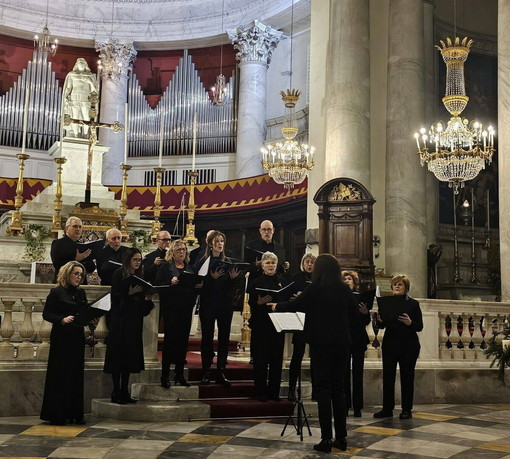 Concerto del coro 'Cantores Bormani' nella Chiesa Parrocchiale della frazione Cantalupo di Imperia Concerto del coro 'Cantores Bormani' nella Chiesa Parrocchiale della frazione Cantalupo di Imperia