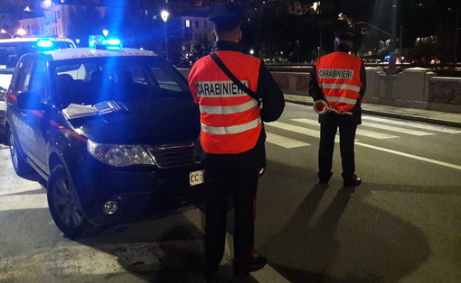 Anche a San Valentino si avvicina e vessa l'ex convivente: un uomo arrestato ieri sera dai Carabinieri