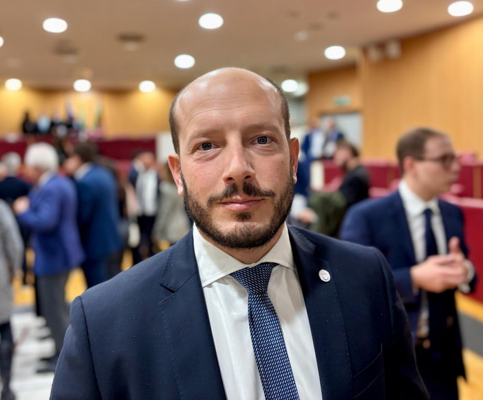 Enrico Ioculano: il porto commerciale di Imperia deve essere valorizzato e va favorito il suo ingresso nell’Autorità Portuale del Mar Ligure Occidentale Enrico Ioculano: il porto commerciale di Imperia deve essere valorizzato e va favorito il suo ingresso nell’Autorità Portuale del Mar Ligure Occidentale