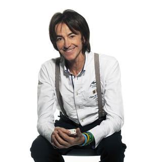 Alberto Fortis presenta il suo nuovo singolo ’Mambo Tango & chachacha’ su Radio Onda Ligure 101 Alberto Fortis presenta il suo nuovo singolo ’Mambo Tango & chachacha’ su Radio Onda Ligure 101