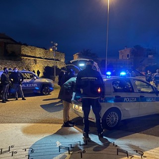Controlli sulle misure anti covid a Sanremo e Imperia: bar multato e chiuso per 5 giorni