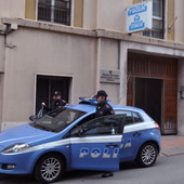 Ventimiglia: algerino arrestato per spaccio di droga, aveva rubato anche biciclette, telefoni e altro (Foto)