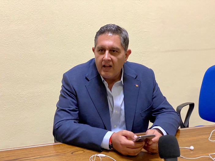 Coronavirus, Toti: "Nuova giornata complessa per i pronto soccorso, via al trasferimento pazienti in Asl 1 e Asl 2" Coronavirus, Toti: "Nuova giornata complessa per i pronto soccorso, via al trasferimento pazienti in Asl 1 e Asl 2"