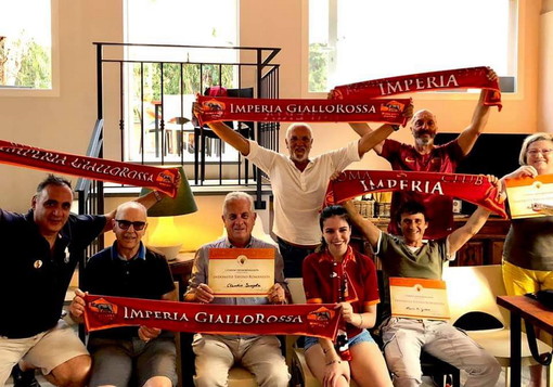 Imperia: il tifoso giallorosso Claudio Scajola ha seguito ieri il derby al 'Roma Club Francesco Totti' (Foto)
