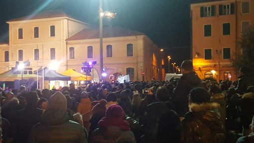 Capodanno in musica a Imperia: tre spettacoli live sotto le gru Capodanno in musica a Imperia: tre spettacoli live sotto le gru