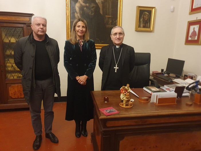Confartigianato e Coldiretti consegnano ai Vescovi statuina per il presepe simbolo della cultura artigiana e del lavoro