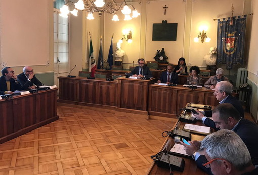Presa oggi la decisione in Consiglio Provinciale; un autovelox sull’Aurelia Bis per aumentare la sicurezza Presa oggi la decisione in Consiglio Provinciale; un autovelox sull’Aurelia Bis per aumentare la sicurezza