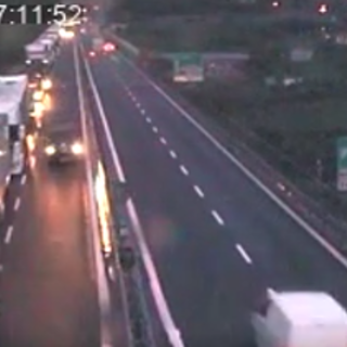 Incidente in autostrada, sull'A10 traffico bloccato tra Sanremo e Ventimiglia (Foto) Incidente in autostrada, sull'A10 traffico bloccato tra Sanremo e Ventimiglia (Foto)