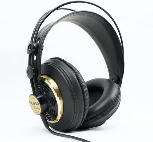 Premiati i partecipanti alla nona edizione del concorso Ascoltami ti racconto una storia organizzato dall'Unione ciechi e ipovedenti imperiese Premiati i partecipanti alla nona edizione del concorso Ascoltami ti racconto una storia organizzato dall'Unione ciechi e ipovedenti imperiese