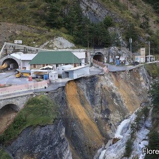 Crolla la montagna sotto il tunnel del Colle di Tenda: economia di un territorio che si sgretola, i commenti dei sindaci (Foto)