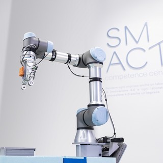 Robotica antropocentrica: Universita' di Bolzano, centro di competenza Smact ed Eos Solutions uniti per realizzare la Factory 5.0 a misura d'uomo