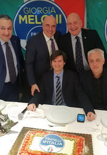 Cena natalizia di fratelli d'Italia: 200 tra simpatizzanti e amministratori locali riempiono di entusiasmo la sala del Marinella a Sanremo