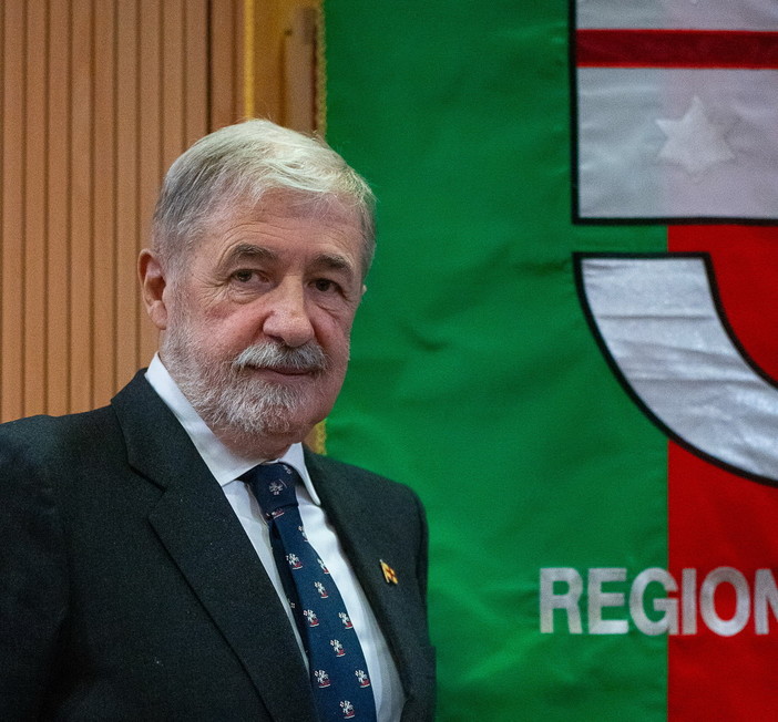 Eletto da meno di due mesi il governatore della Liguria Marco Bucci si posiziona al terzo posto tra i presidenti di Regione più amati d’Italia Eletto da meno di due mesi il governatore della Liguria Marco Bucci si posiziona al terzo posto tra i presidenti di Regione più amati d’Italia