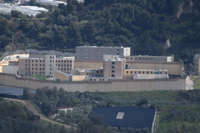 Protesta del Sappe: "Con la nuova mappatura altri ingressi in carcere a Sanremo, si rischia il collasso" Protesta del Sappe: "Con la nuova mappatura altri ingressi in carcere a Sanremo, si rischia il collasso"