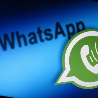 **Le Implicazioni Legali ed Etiche della Clonazione Remota di WhatsApp** **Le Implicazioni Legali ed Etiche della Clonazione Remota di WhatsApp**