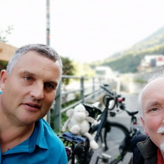 Prima tappa a Bolzano per Giampiero De Zanet nel suo viaggio promozionale in bicicletta per il Parco Alpi Liguri Prima tappa a Bolzano per Giampiero De Zanet nel suo viaggio promozionale in bicicletta per il Parco Alpi Liguri