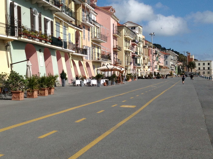 Imperia: porto di Oneglia, risolta la questione degli spazi per i pescatori con la mediazione della Regione Imperia: porto di Oneglia, risolta la questione degli spazi per i pescatori con la mediazione della Regione