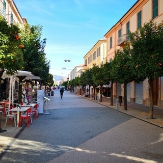 Diano Marina, nuove regole per il commercio nel centro storico