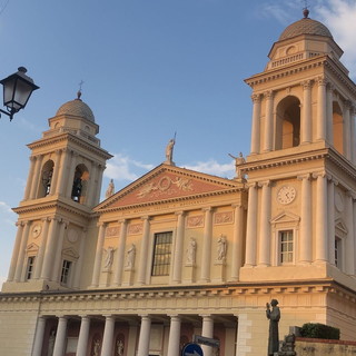 Imperia: sabato prossimo alle 21 torna 'GiraParasio', passeggiata notturna tra le bellezze del borgo Imperia: sabato prossimo alle 21 torna 'GiraParasio', passeggiata notturna tra le bellezze del borgo