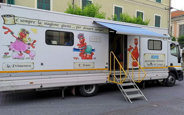 Pontedassio: domani mattina con l'Avis la 'Giornata della Donazione' al parco commerciale 'Bennet' Pontedassio: domani mattina con l'Avis la 'Giornata della Donazione' al parco commerciale 'Bennet'