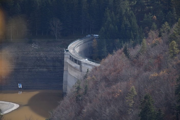 La diga di Tenarda nell'ottobre dello scorso anno