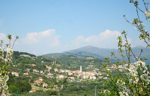 Diano Marina: oggi pomeriggio la Confesercenti offre un concerto ai turisti al 'Poggio dei Gorleri'