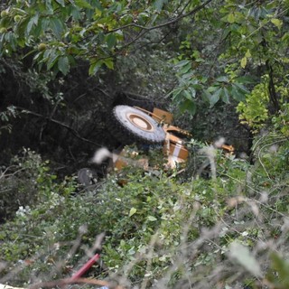 Tragedia sulla strada per Monte Ceppo: morti due operai, stavano lavorando su una ruspa per liberare le strade dal fango (Foto e Video) Tragedia sulla strada per Monte Ceppo: morti due operai, stavano lavorando su una ruspa per liberare le strade dal fango (Foto e Video)