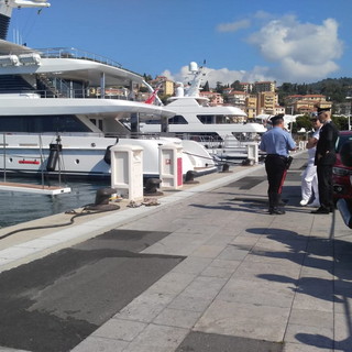 Imperia: un tragico incidente, è morta cadendo nella sua cabina la 33enne stewardess inglese sullo yacht in porto (Foto e Video)