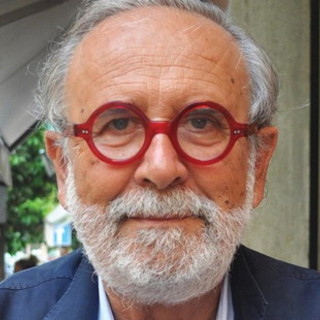 Lo scrittore Daniele La Corte alla Biblioteca Aprosiana di Ventimiglia Lo scrittore Daniele La Corte alla Biblioteca Aprosiana di Ventimiglia