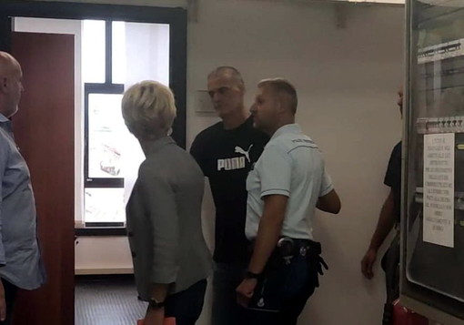 Omicidio di Deborah Ballesio, l'assassino: "Mi sono costituito quando ho capito di aver ferito una bambina" (Video)