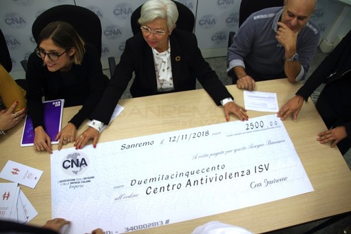 Le immagini della conferenza stampa Le immagini della conferenza stampa